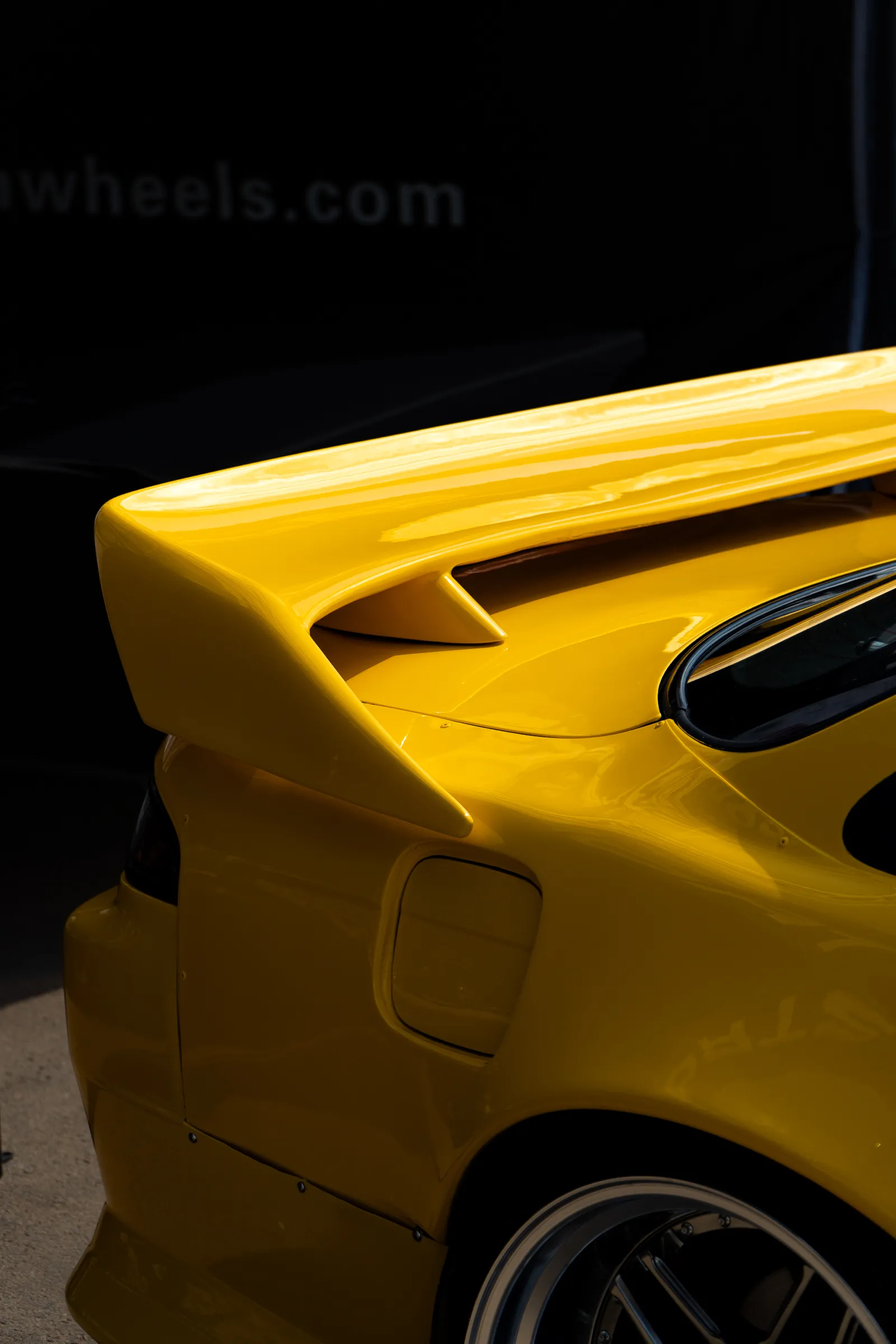 Paddock y pista · 12