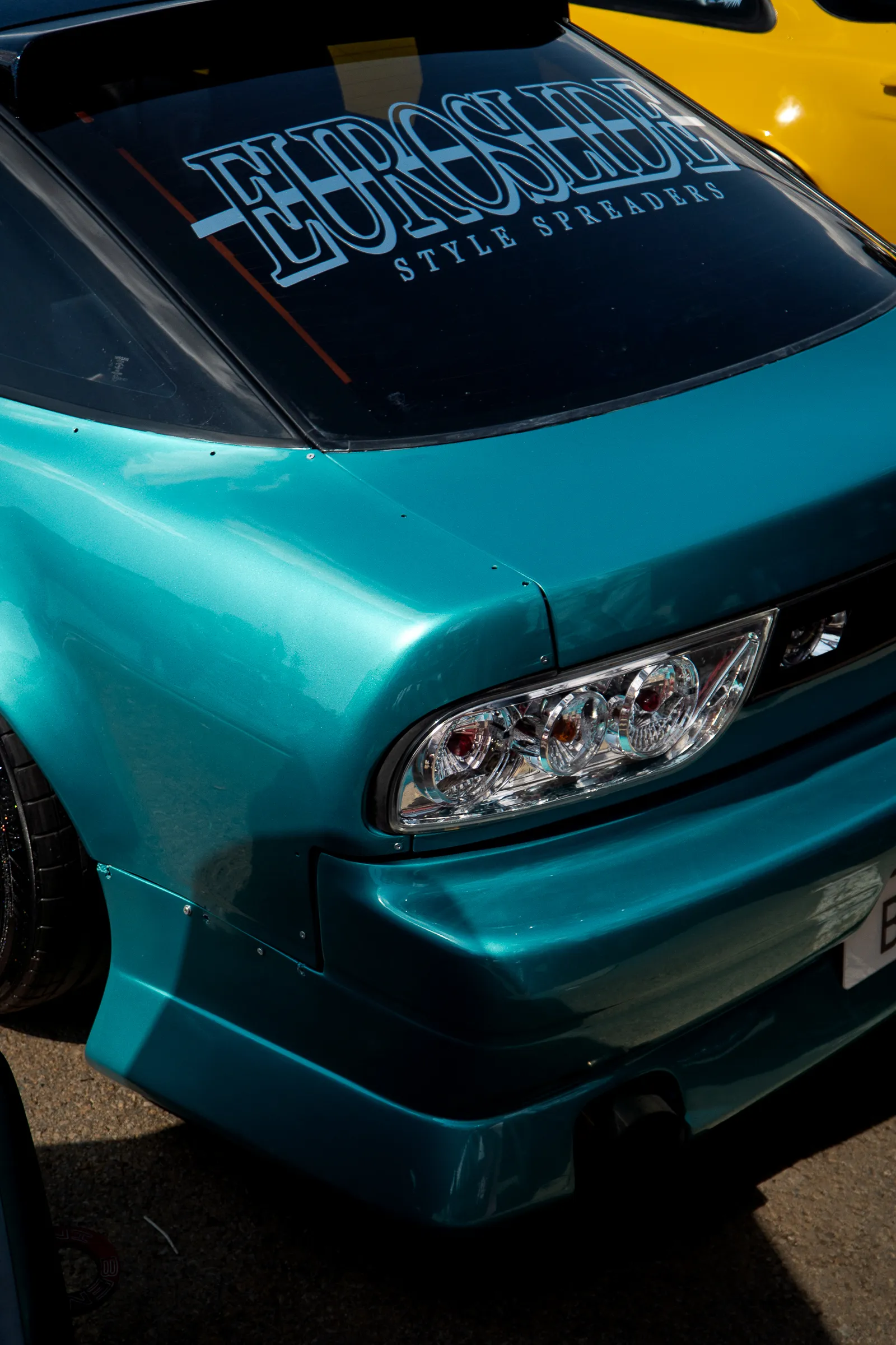 Paddock y pista · 16