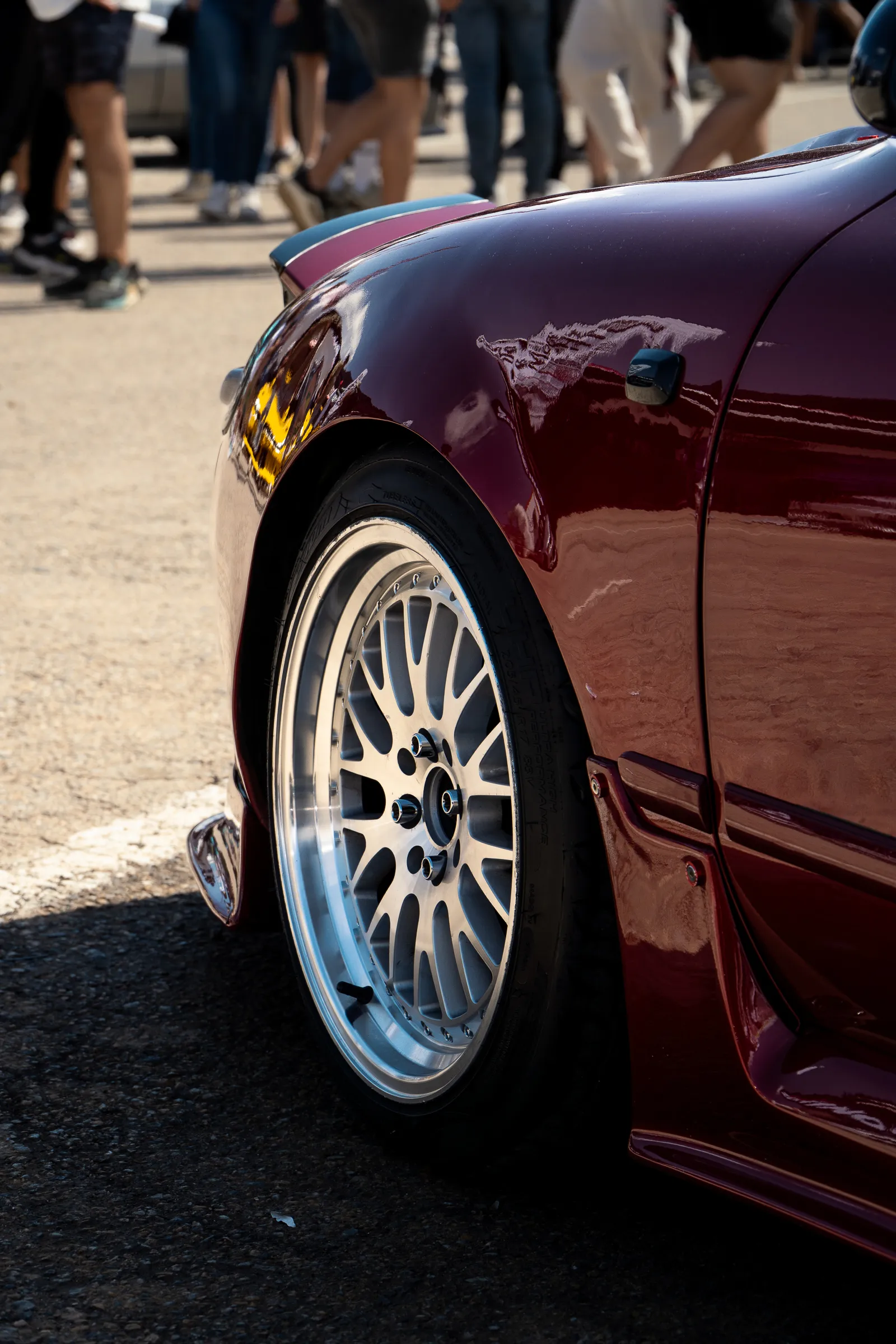 Paddock y pista · 23