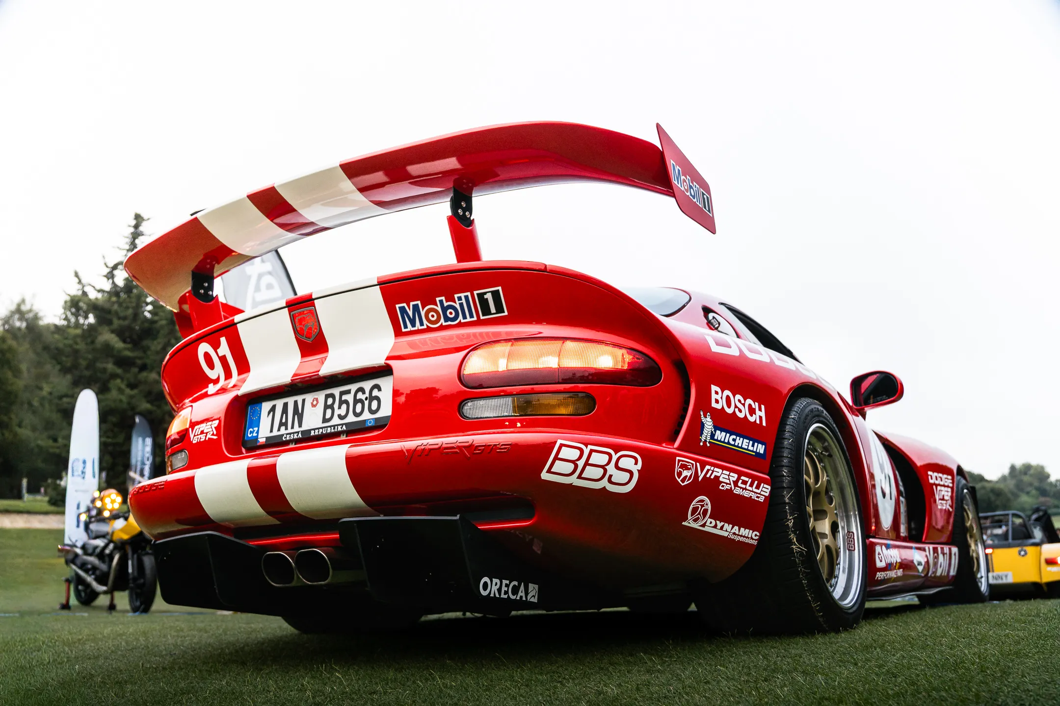 Dodge Viper GTS-R · 10